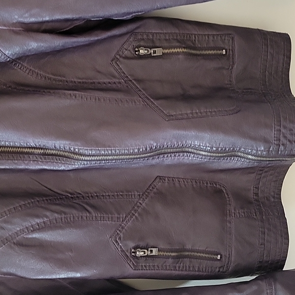 FAUX LEATHER JACKET BY FDJ - Picture 3 of 12